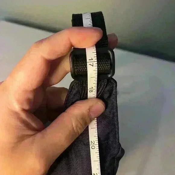 Navy Blue East Sport Fanny Pack With Pockets And Adjustable Straps Unisex - Picture 8 of 8